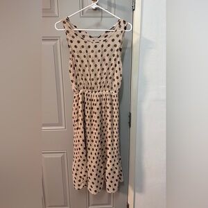 Polka Dot Sleeveless Dress
Forever 21